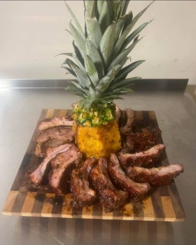 smoked ribs and pineapple